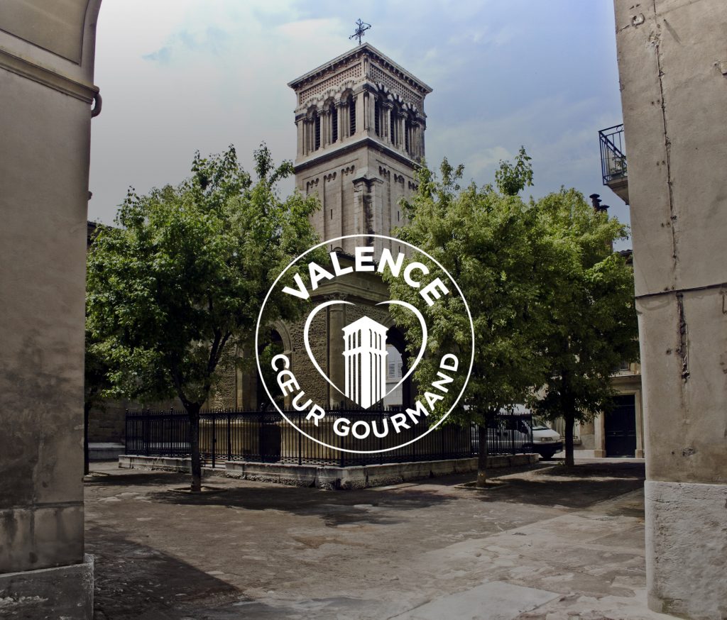 Photo du logo Valence Cœur Gourmand, mettant en avant son design gastronomique, symbolisant l’identité locale et culinaire de la région.