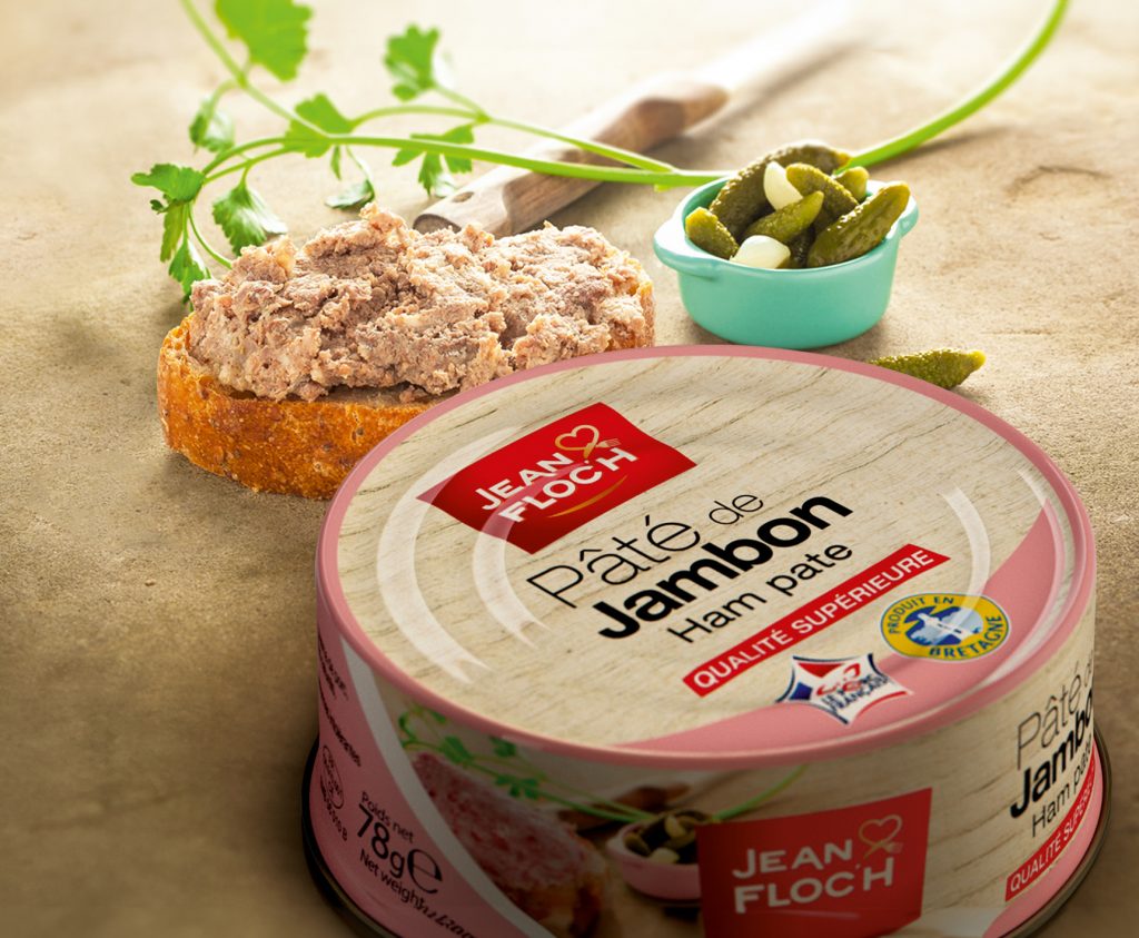 Photomontage et rendu 3D du pâté de jambon Jean Floc'h, mettant en avant l'emballage avec un design réaliste et une présentation visuelle attrayante du produit.